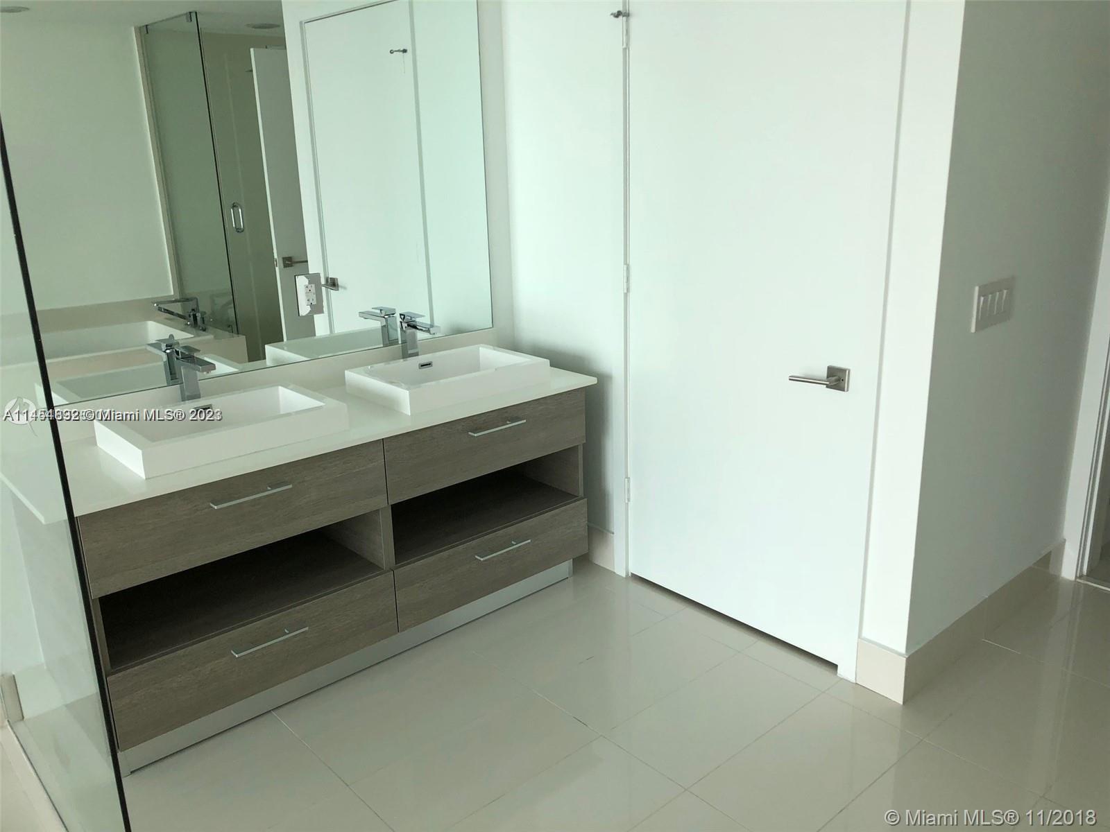 PARAISO BAY CONDO - Residential Lease