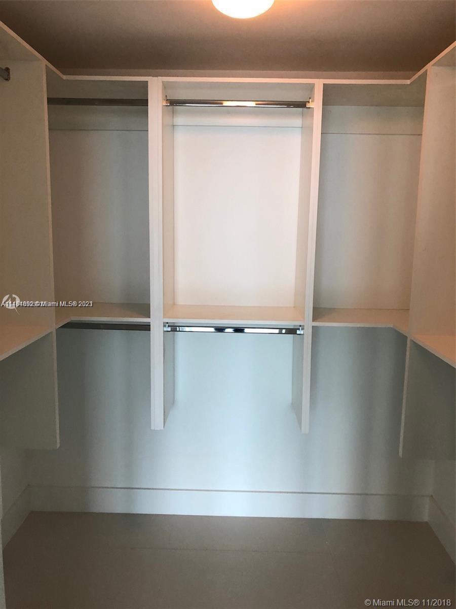 PARAISO BAY CONDO - Residential Lease