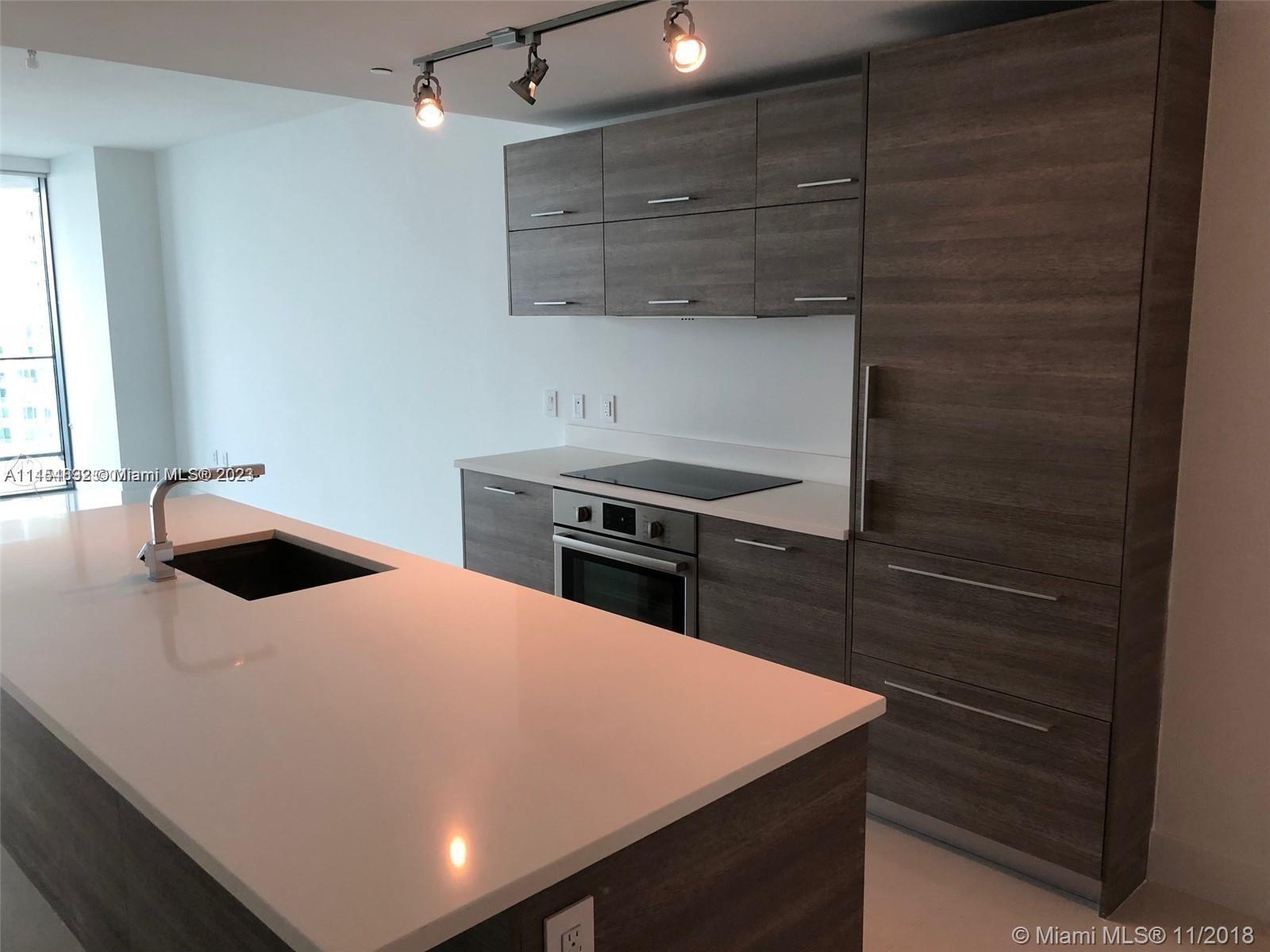 PARAISO BAY CONDO - Residential Lease