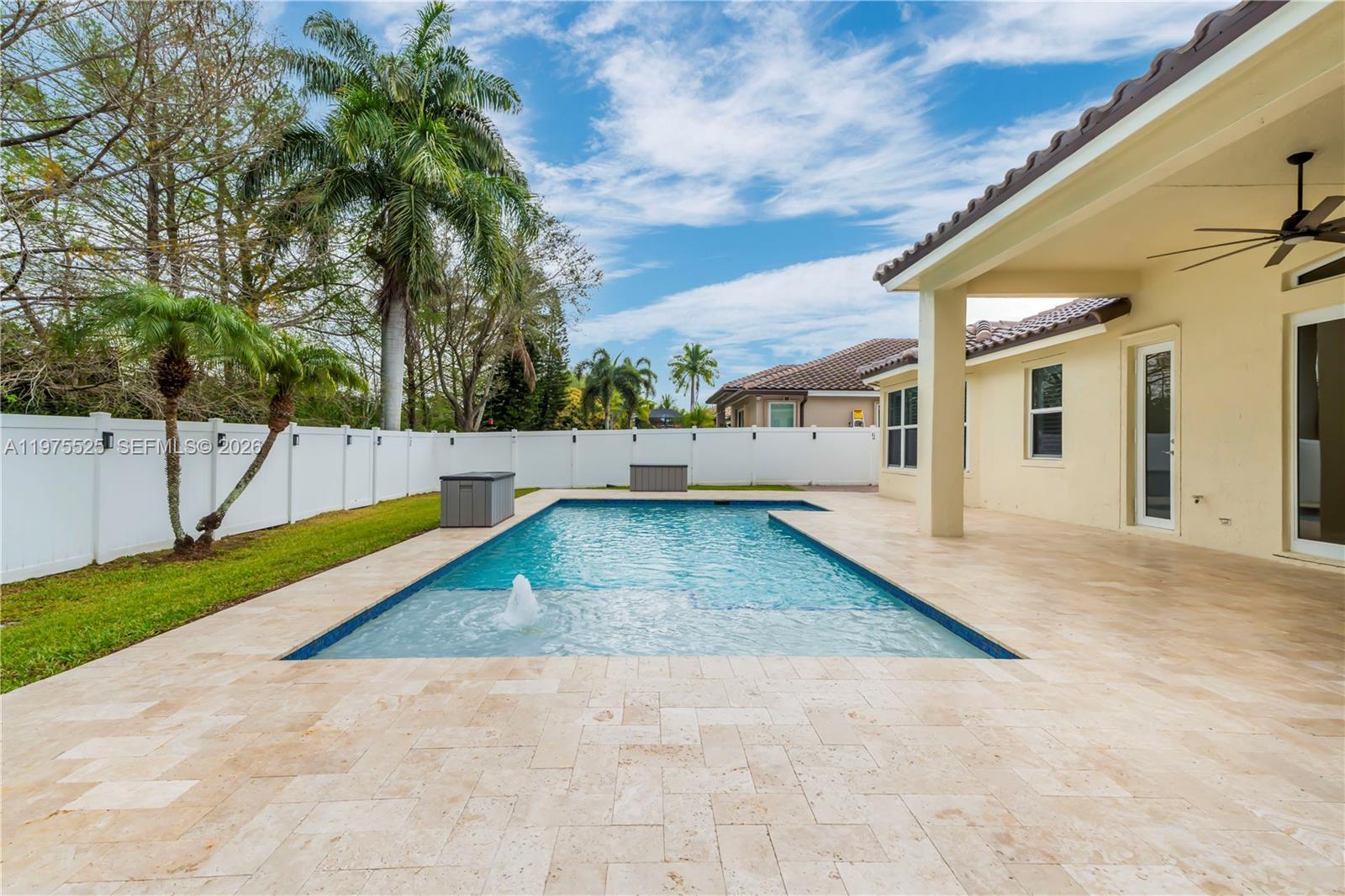 Encantada - Residential