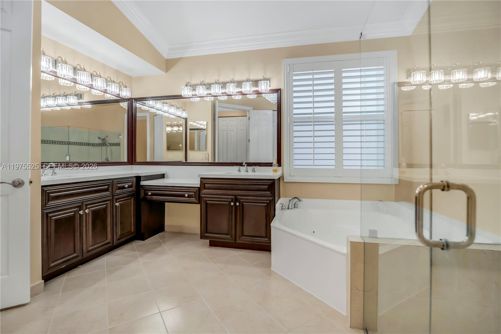 Encantada - Residential