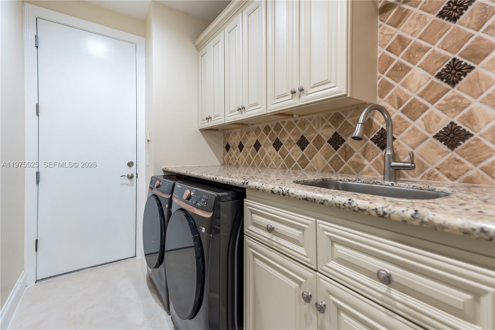 Encantada - Residential