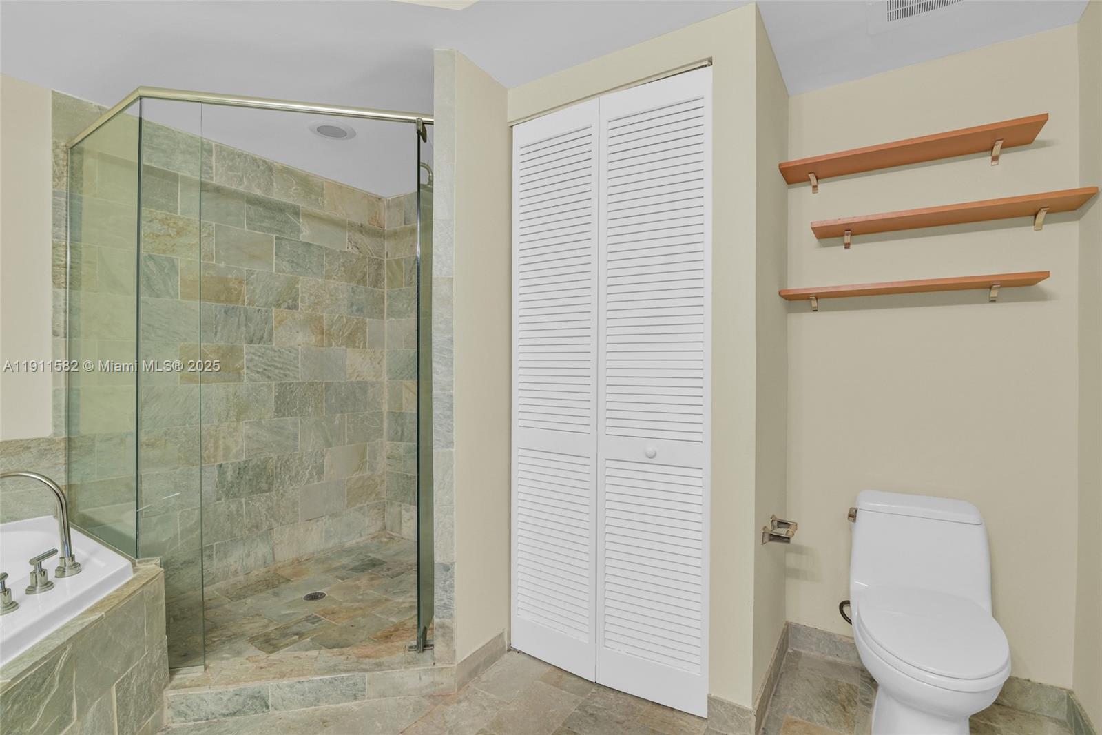 TAO SAWGRASS CONDOMINIUM - Residential