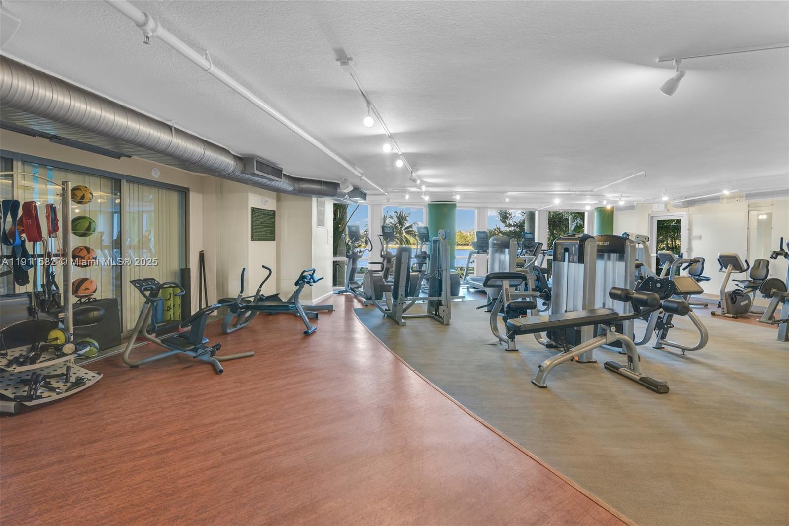 TAO SAWGRASS CONDOMINIUM - Residential