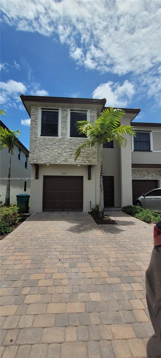 S ALLAPATTAH GARDENS - Residential