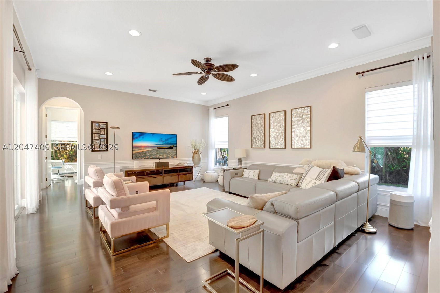 ROYAL PALM FOREST - Residential