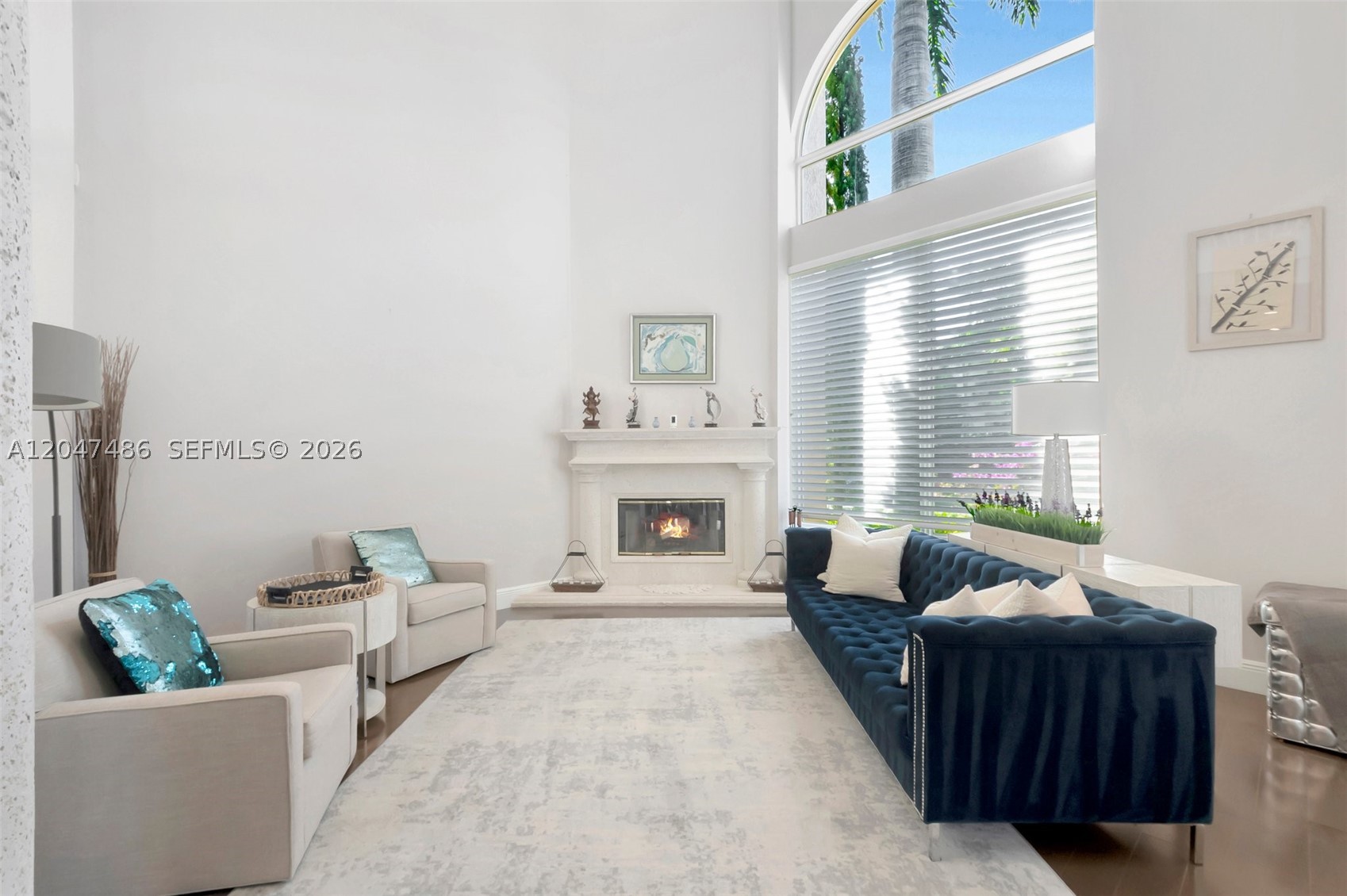 ROYAL PALM FOREST - Residential