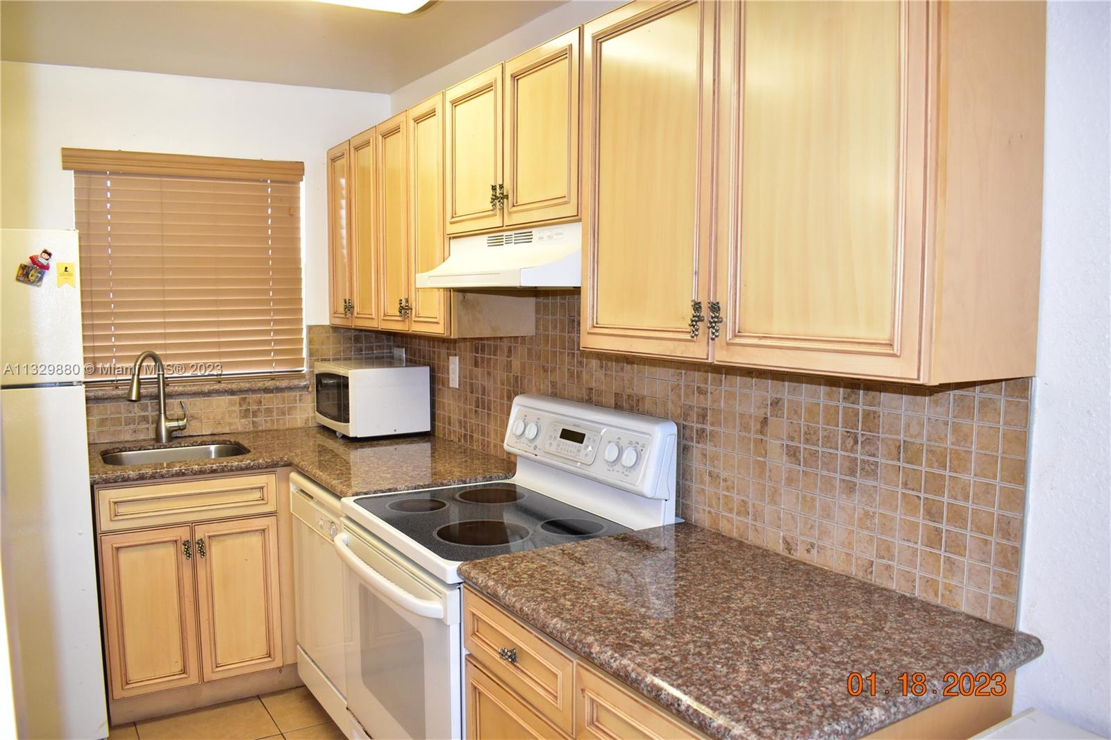 SUNRISE LAKES 45 CONDO - Residential Lease
