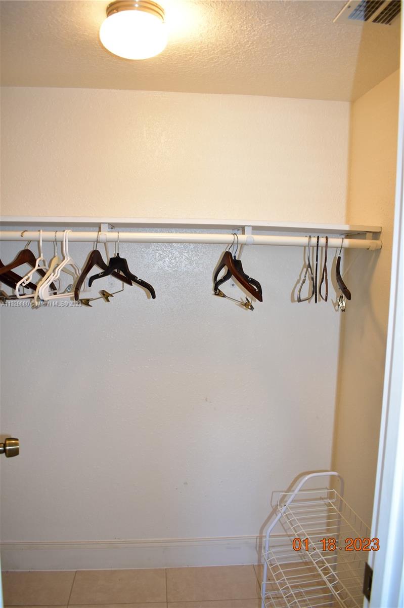 SUNRISE LAKES 45 CONDO - Residential Lease