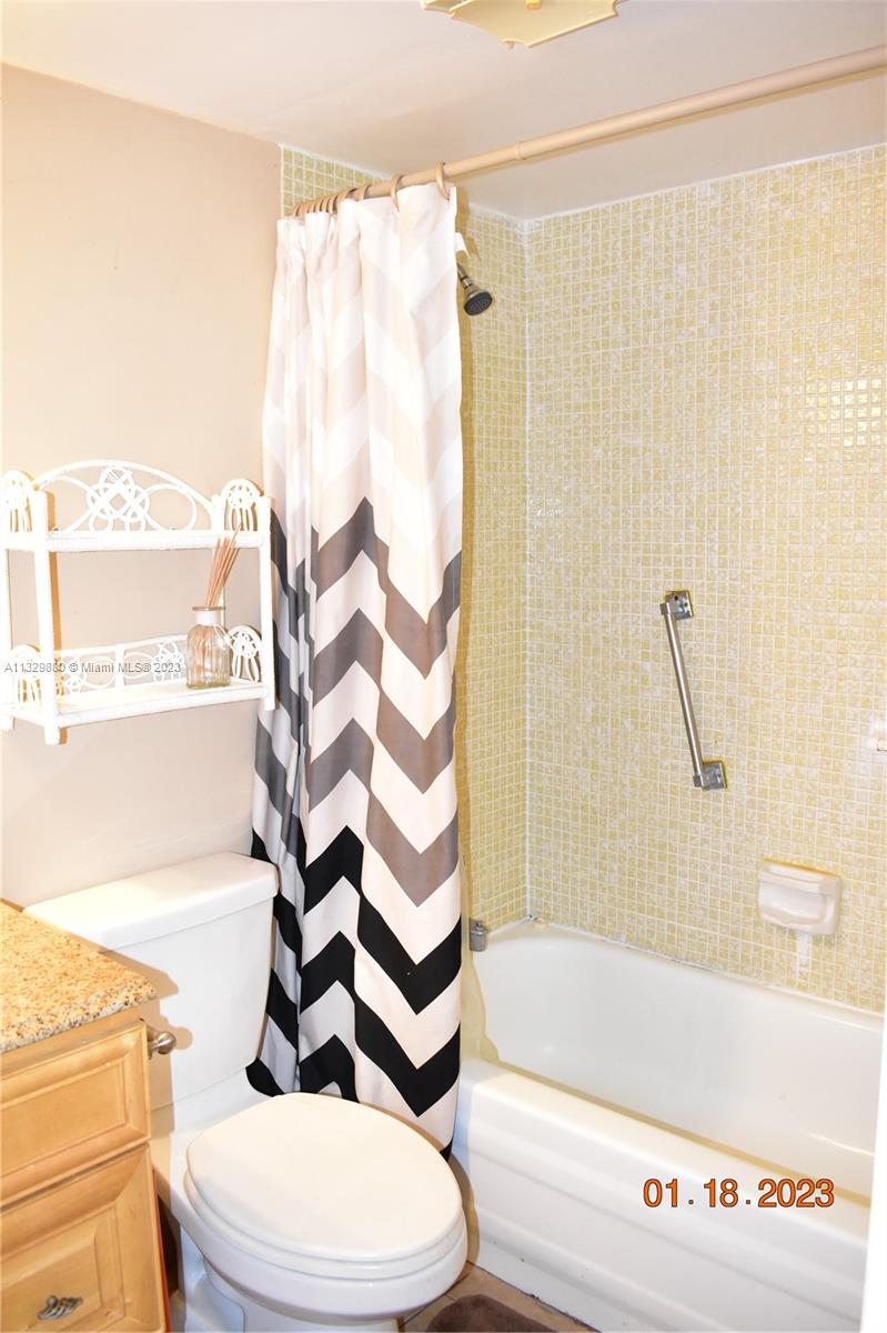 SUNRISE LAKES 45 CONDO - Residential Lease