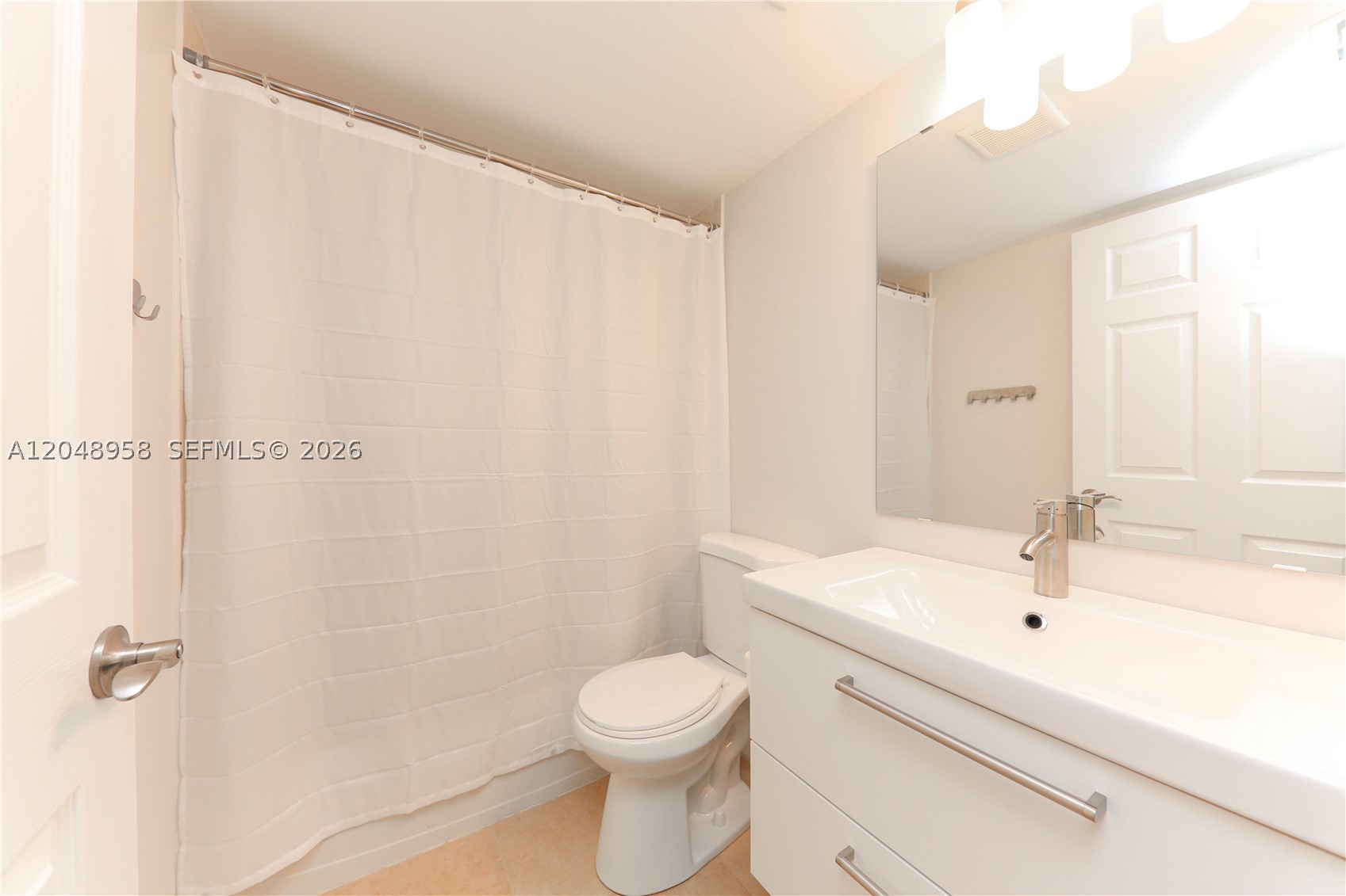 GRAND MARQUIS CONDO - Residential Lease