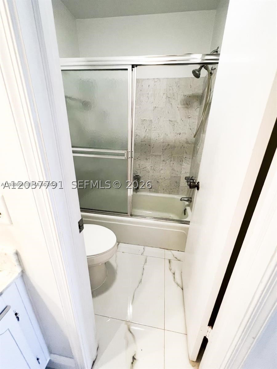 BAY COLONY CLUB CONDO - Residential Lease