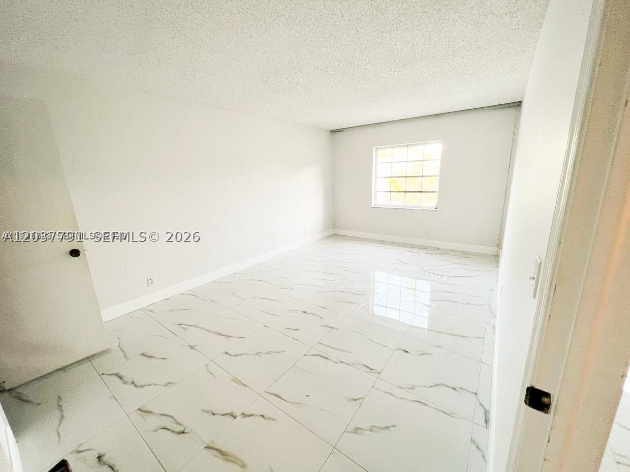 BAY COLONY CLUB CONDO - Residential Lease