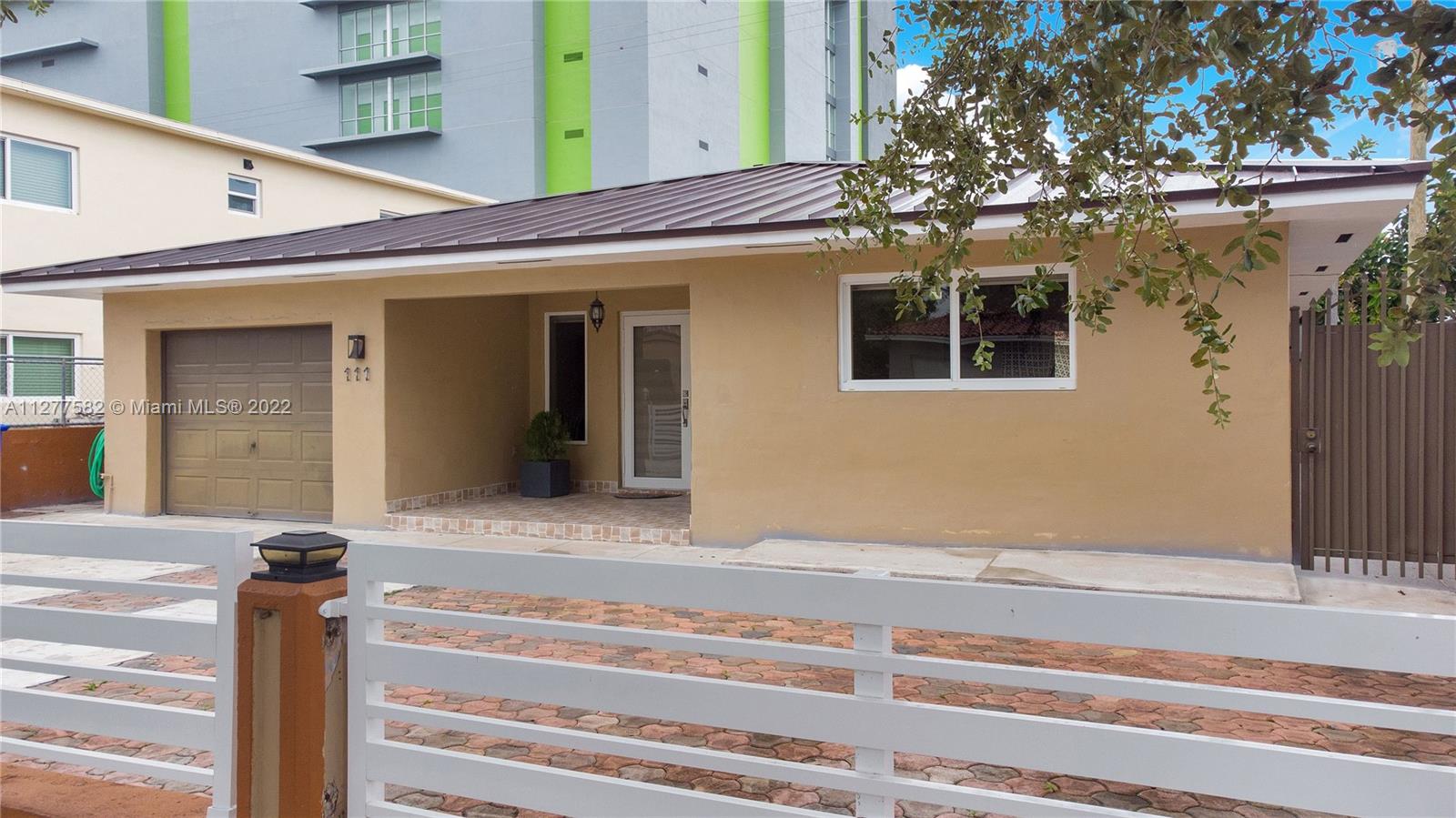 ROYAL HOME PLACE - Residential