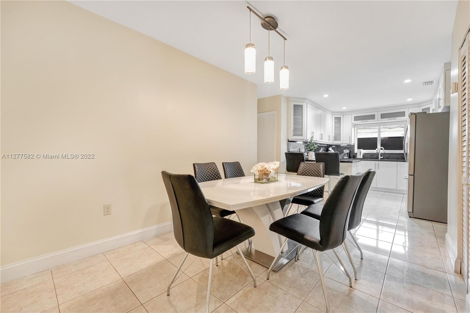ROYAL HOME PLACE - Residential