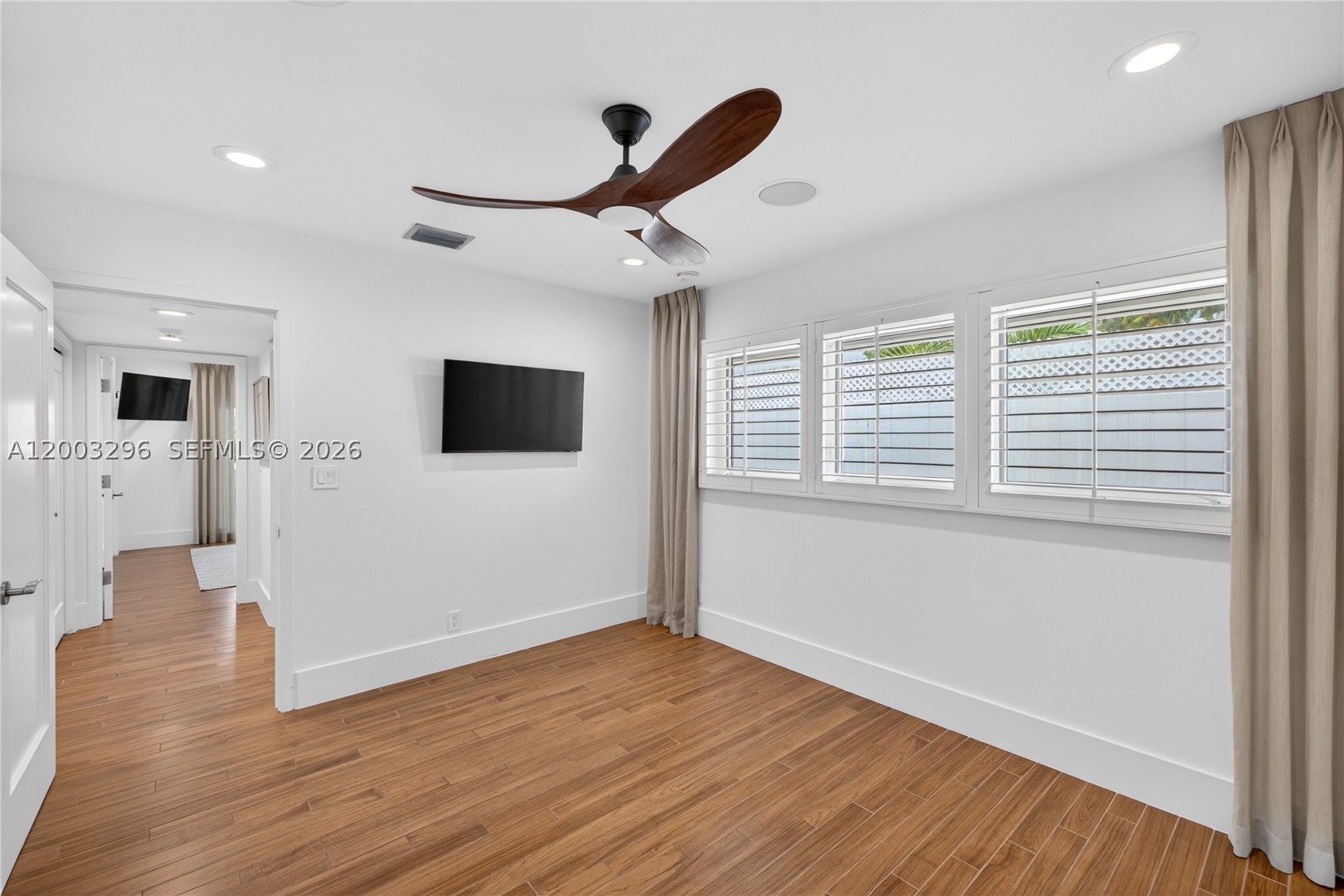 CORAL RIDGE COUNTRY CLUB - Residential