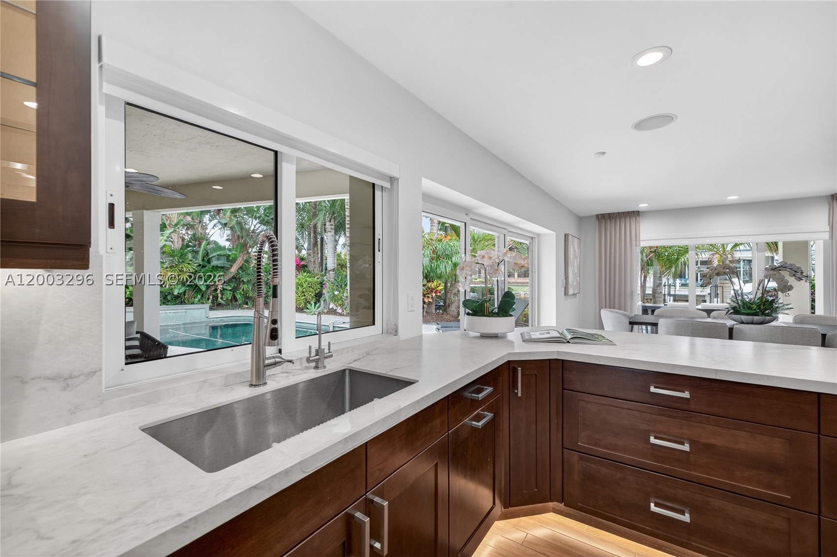 CORAL RIDGE COUNTRY CLUB - Residential