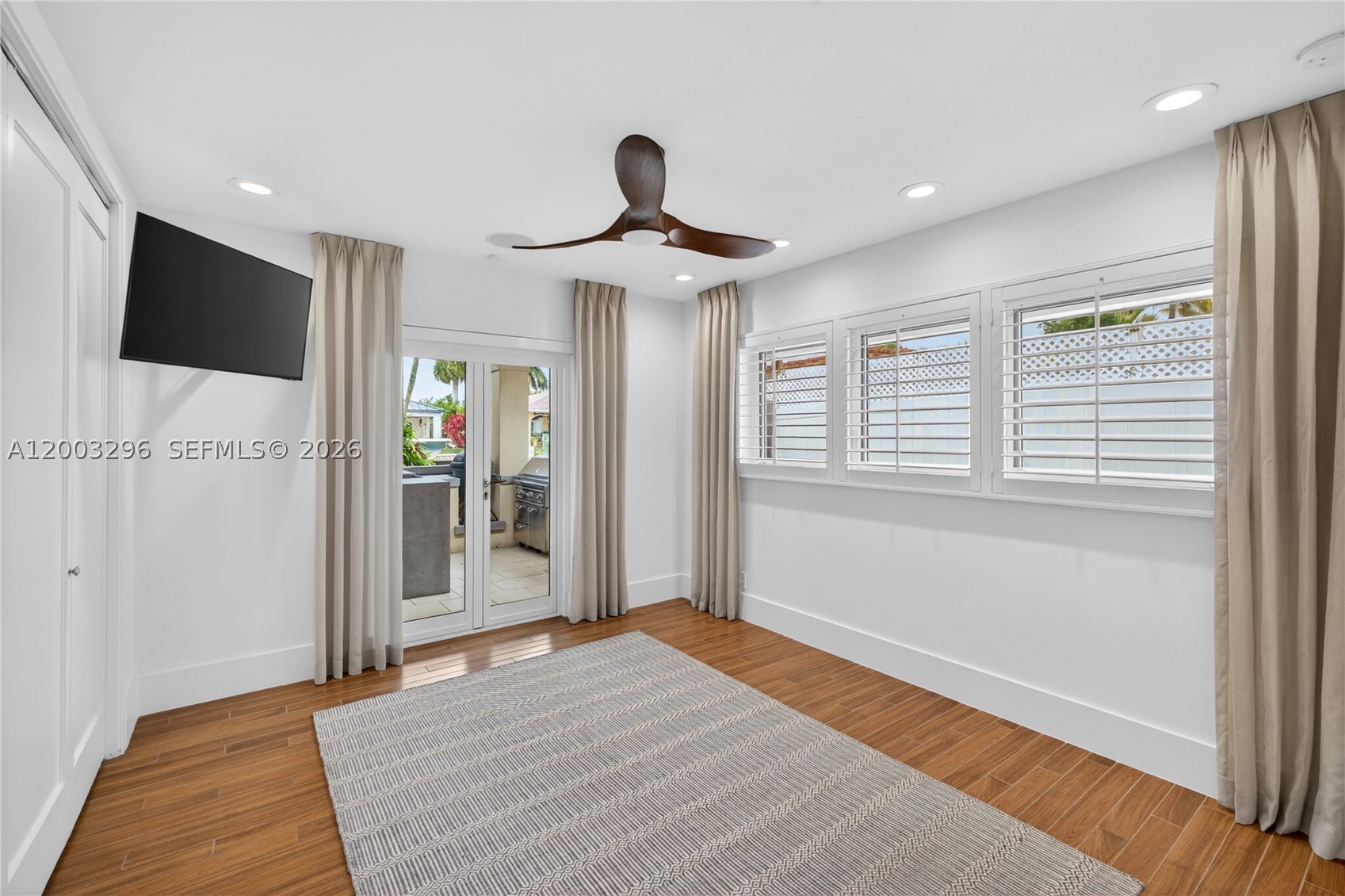 CORAL RIDGE COUNTRY CLUB - Residential
