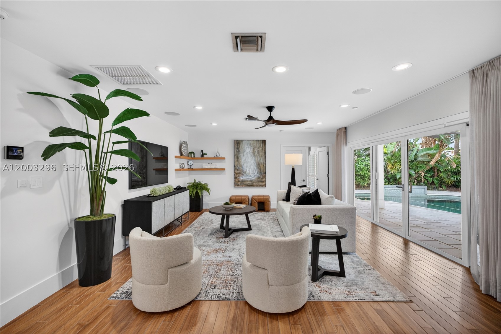 CORAL RIDGE COUNTRY CLUB - Residential