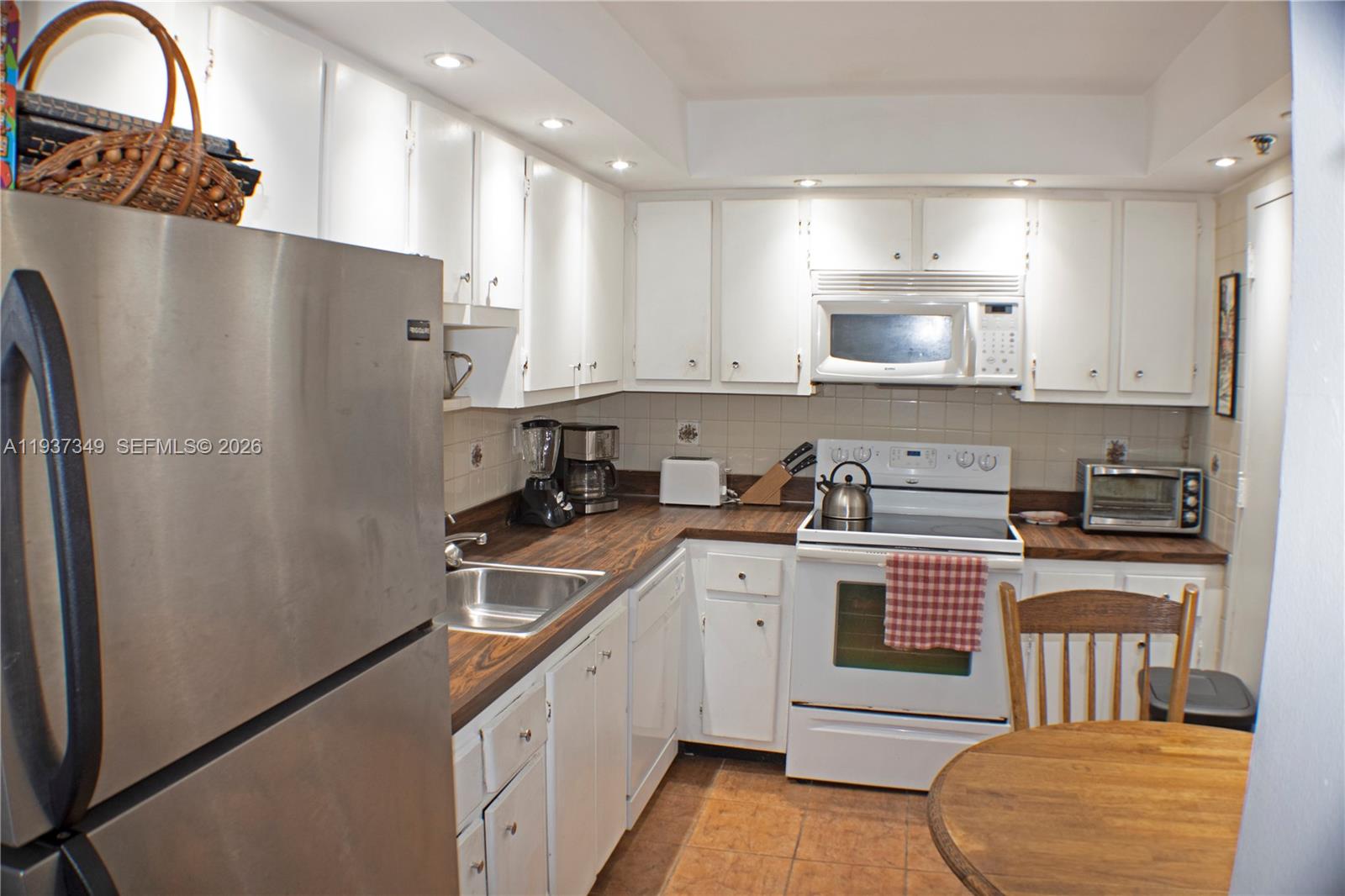 9500 OCEANS CONDO - Residential