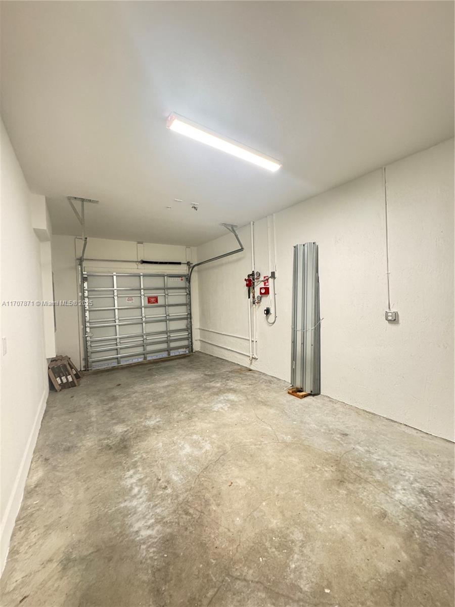 CALCUTTA FIRST ADDITION - Residential Lease