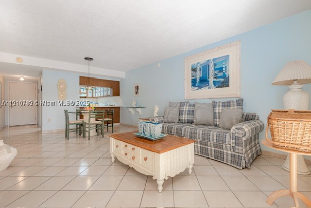 PALM-EAST GARDENS CONDO - Residential