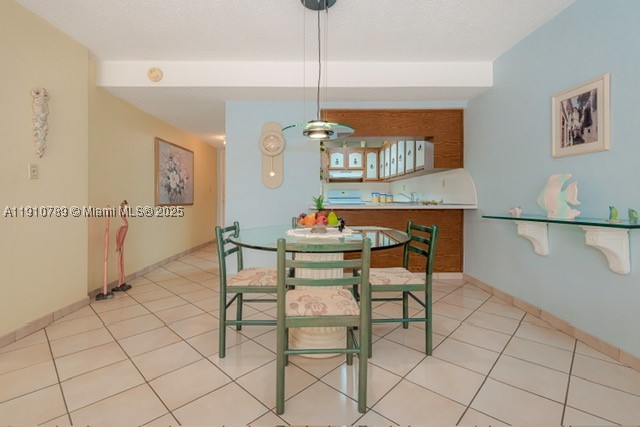 PALM-EAST GARDENS CONDO - Residential