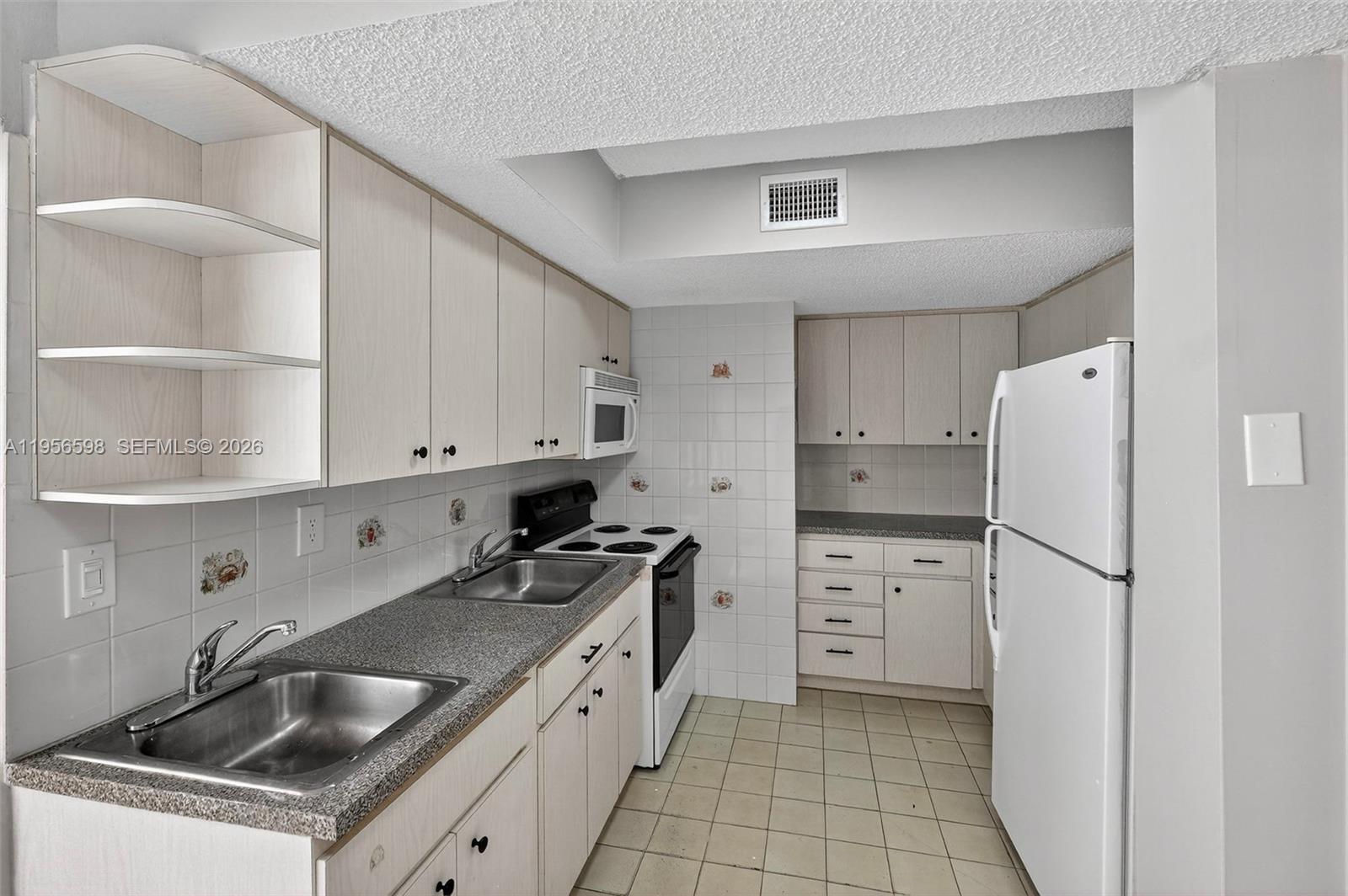 Ocean View Plaza - Residential