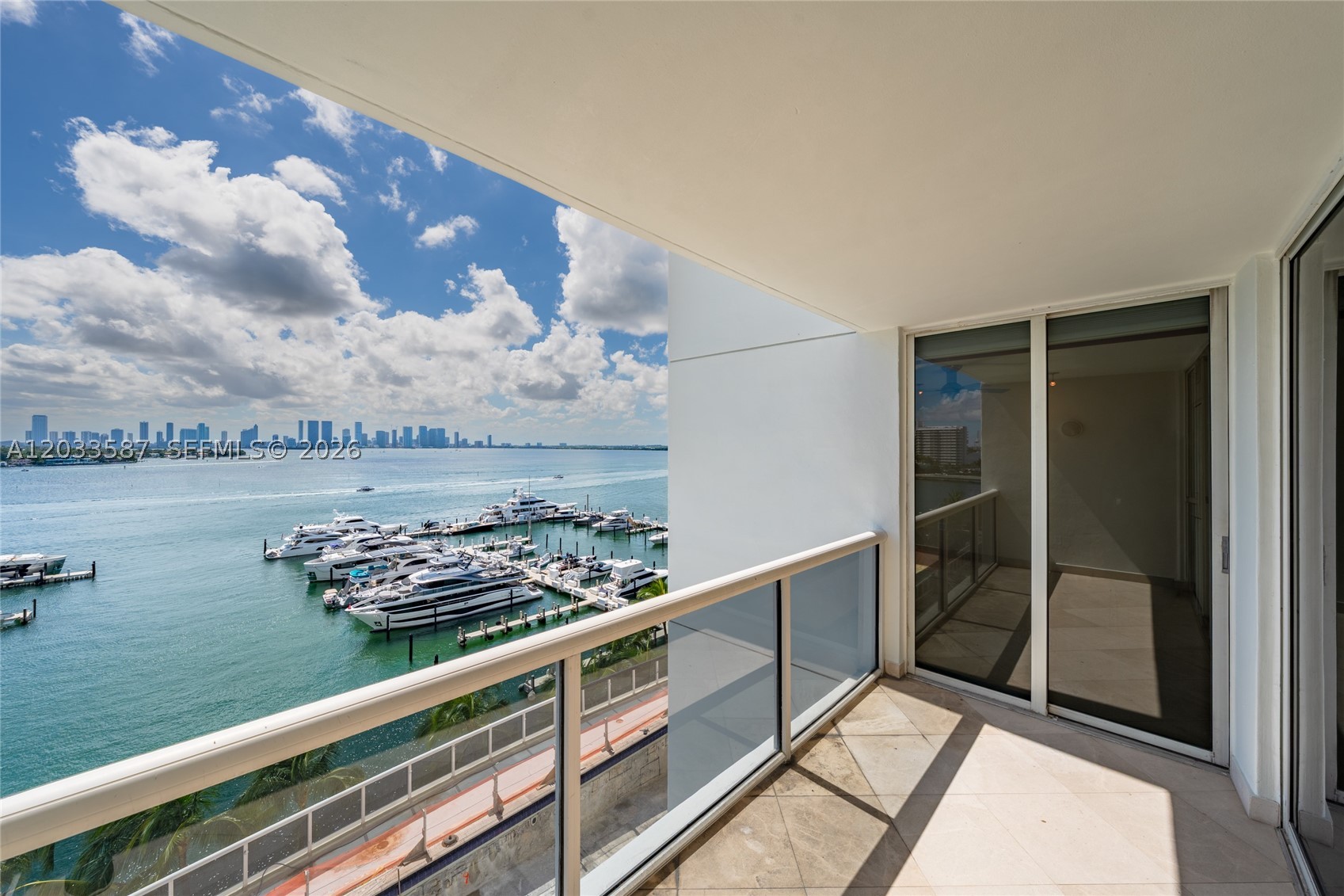 SUNSET HARBOUR NORTH COND - Residential