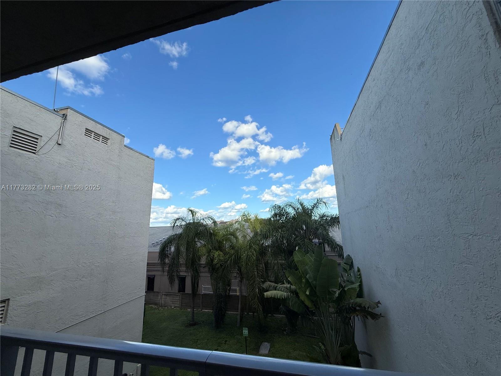 THE BERKELEY CONDO - Residential Lease