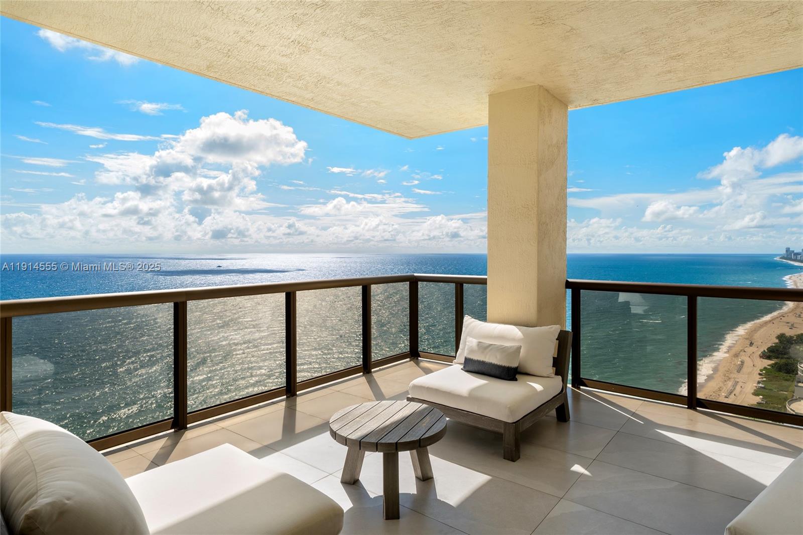 SAYAN CONDO - Residential