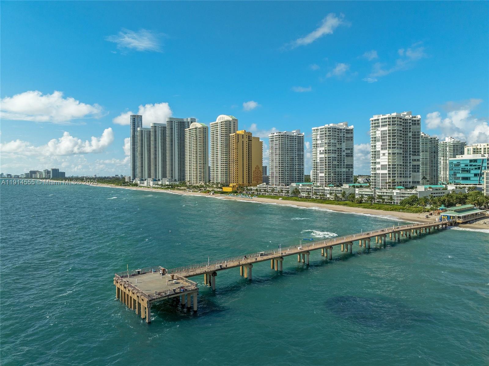 SAYAN CONDO - Residential