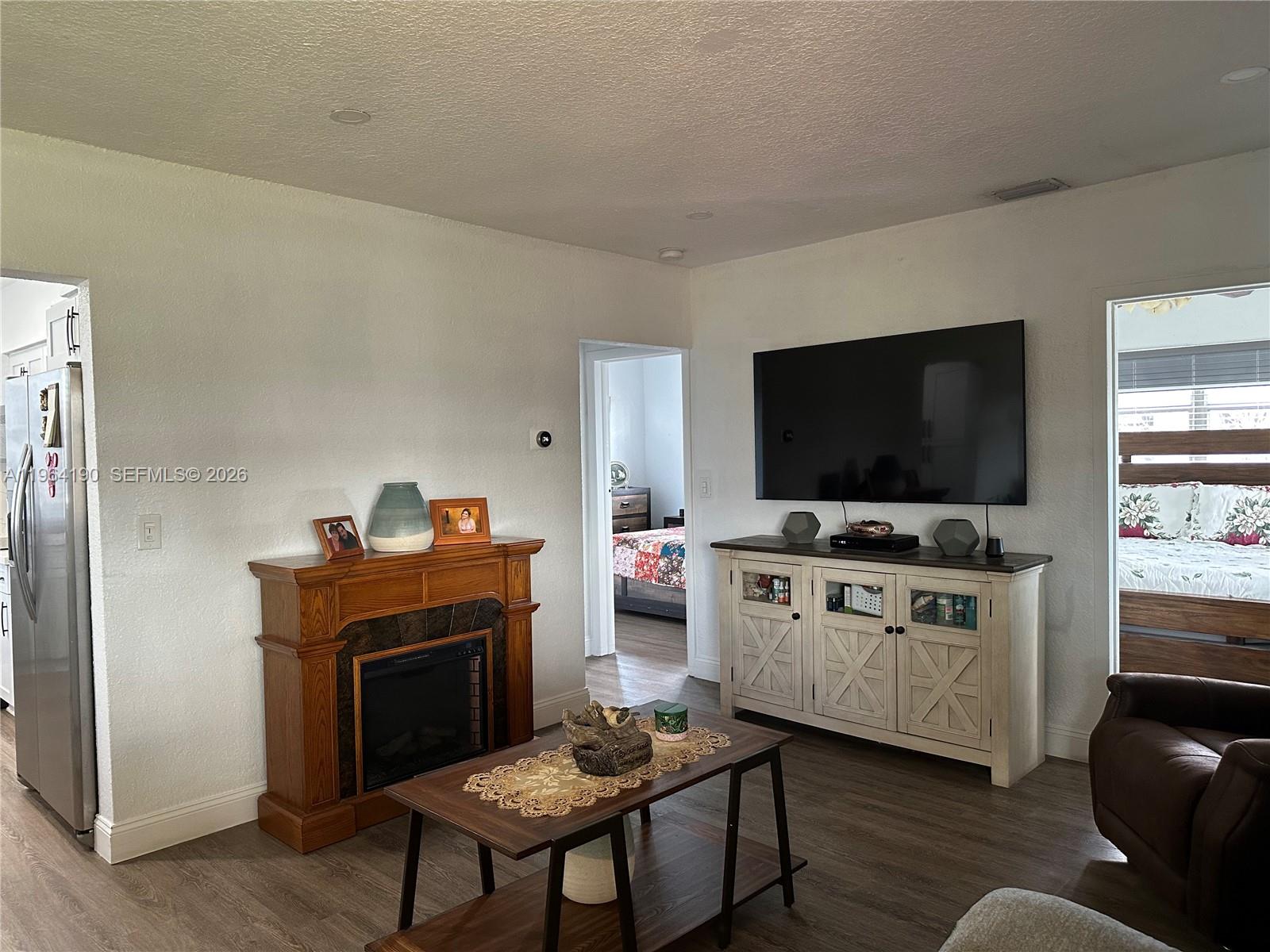 INGLESIDE PARK - Residential