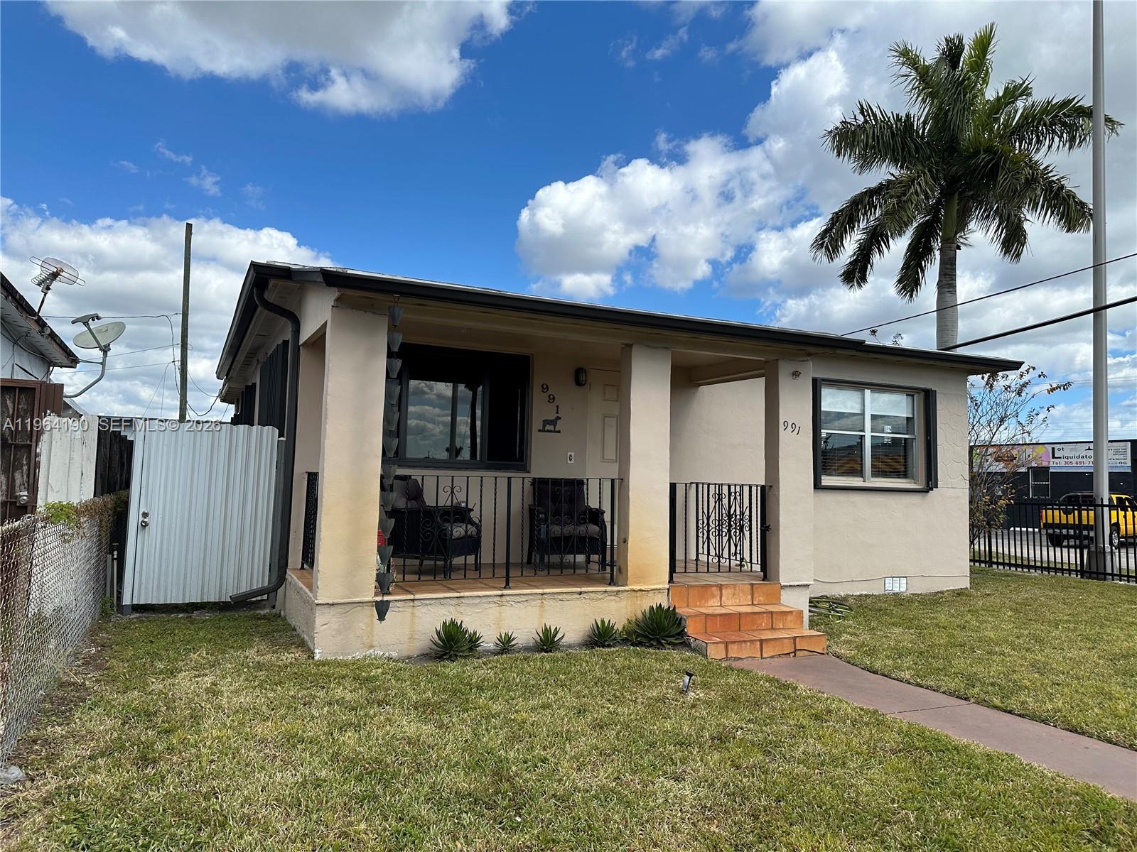 INGLESIDE PARK - Residential