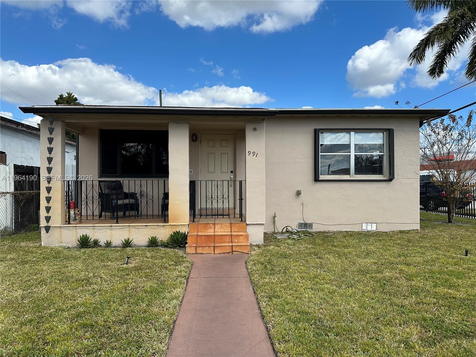 INGLESIDE PARK - Residential