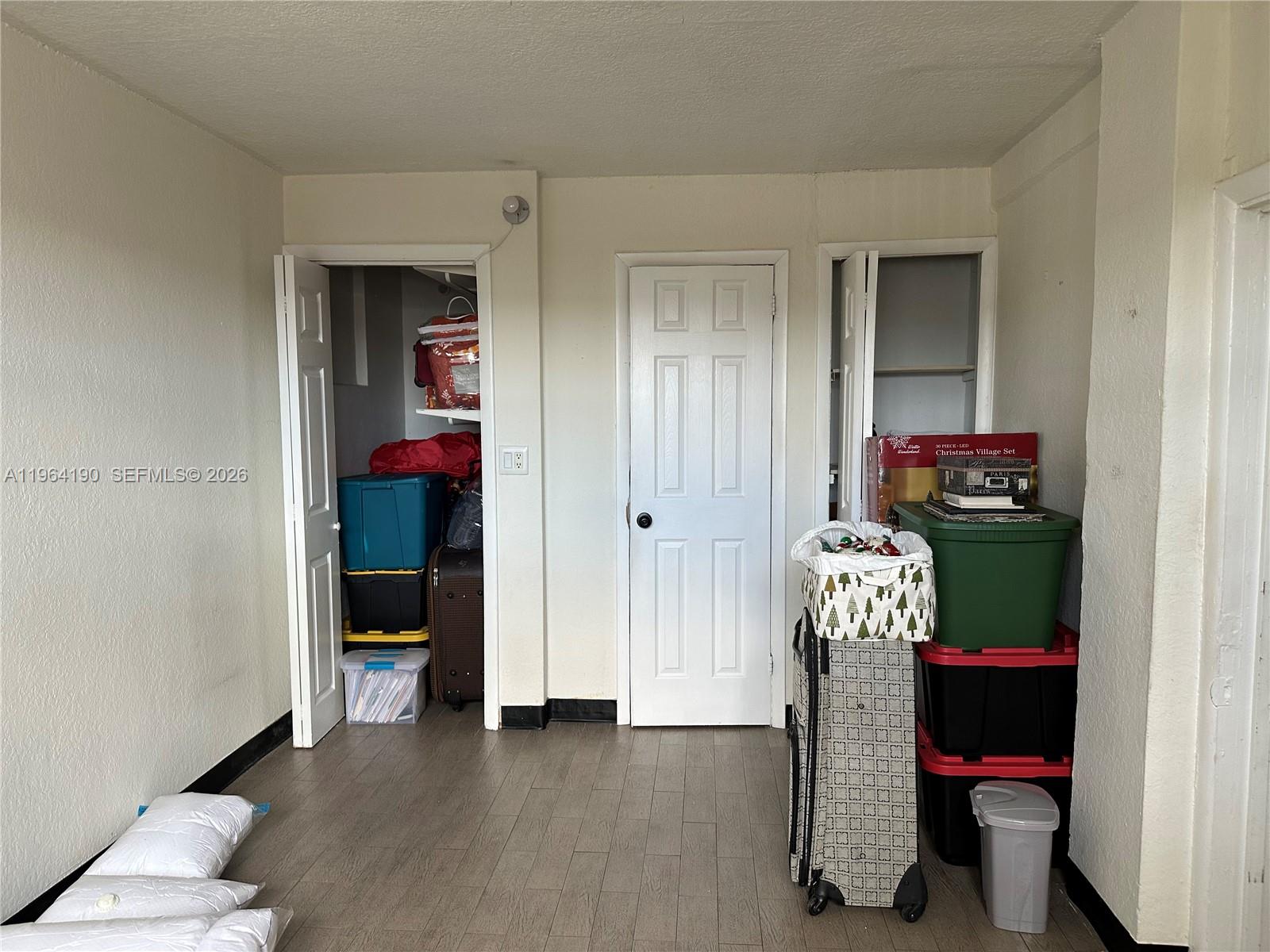 INGLESIDE PARK - Residential