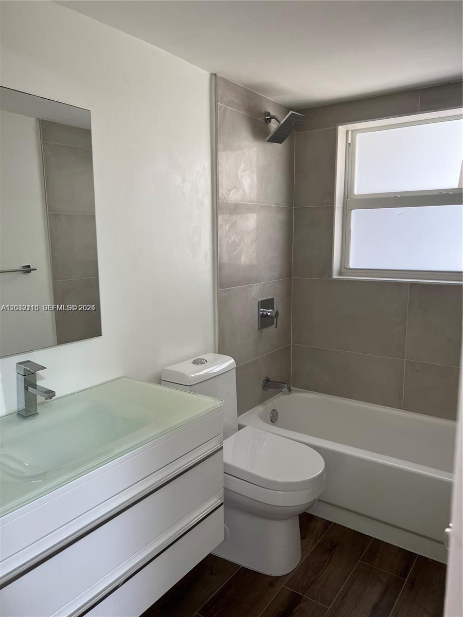 KINGS CREEK SO CONDO - Residential