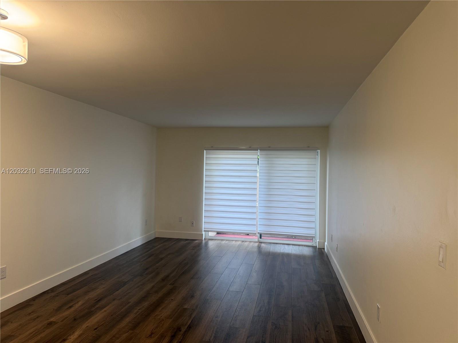 KINGS CREEK SO CONDO - Residential