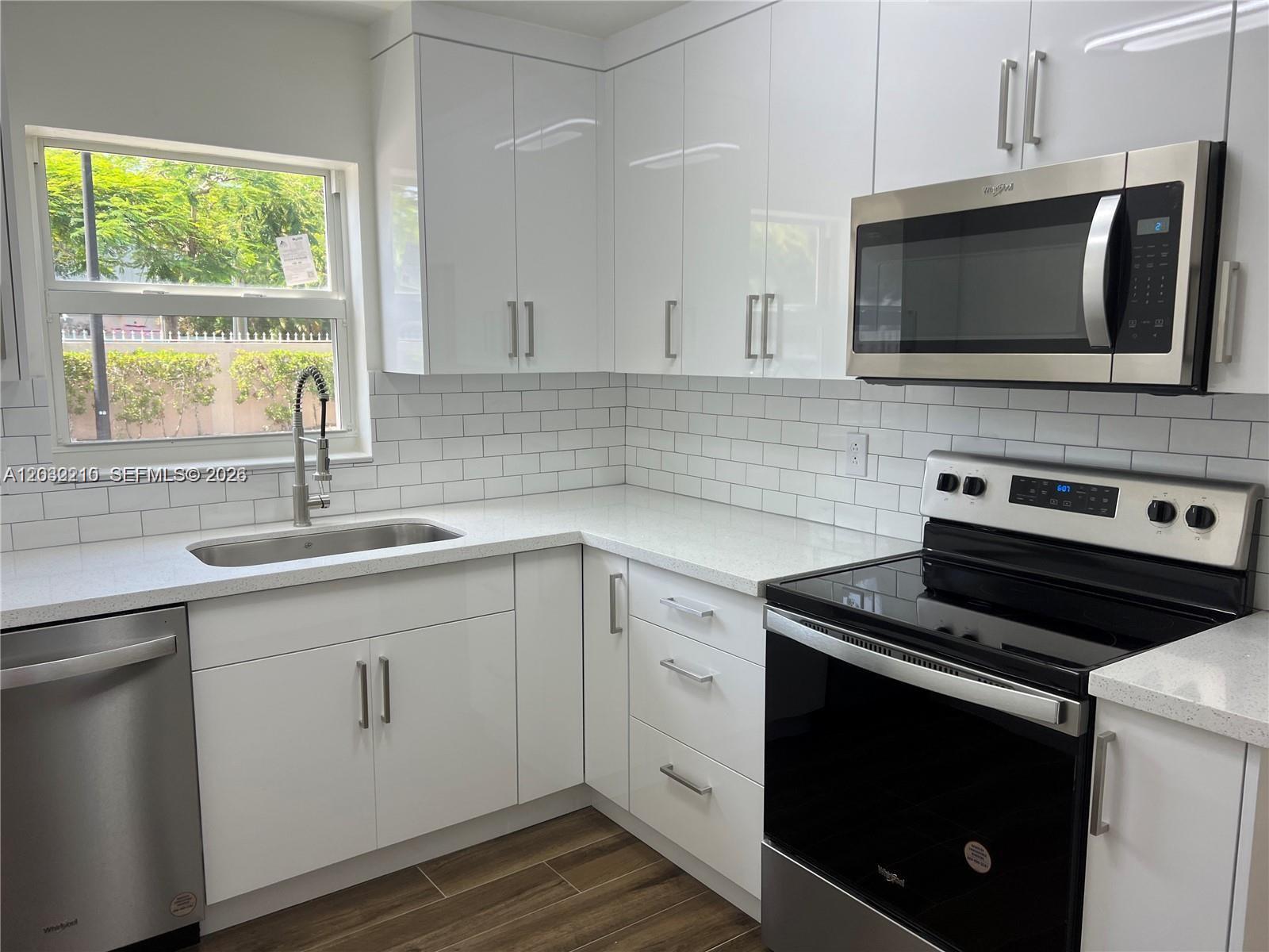 KINGS CREEK SO CONDO - Residential