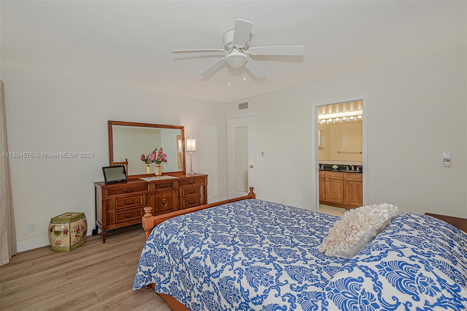 PORTOFINO VILLAGE 2-C CON - Residential