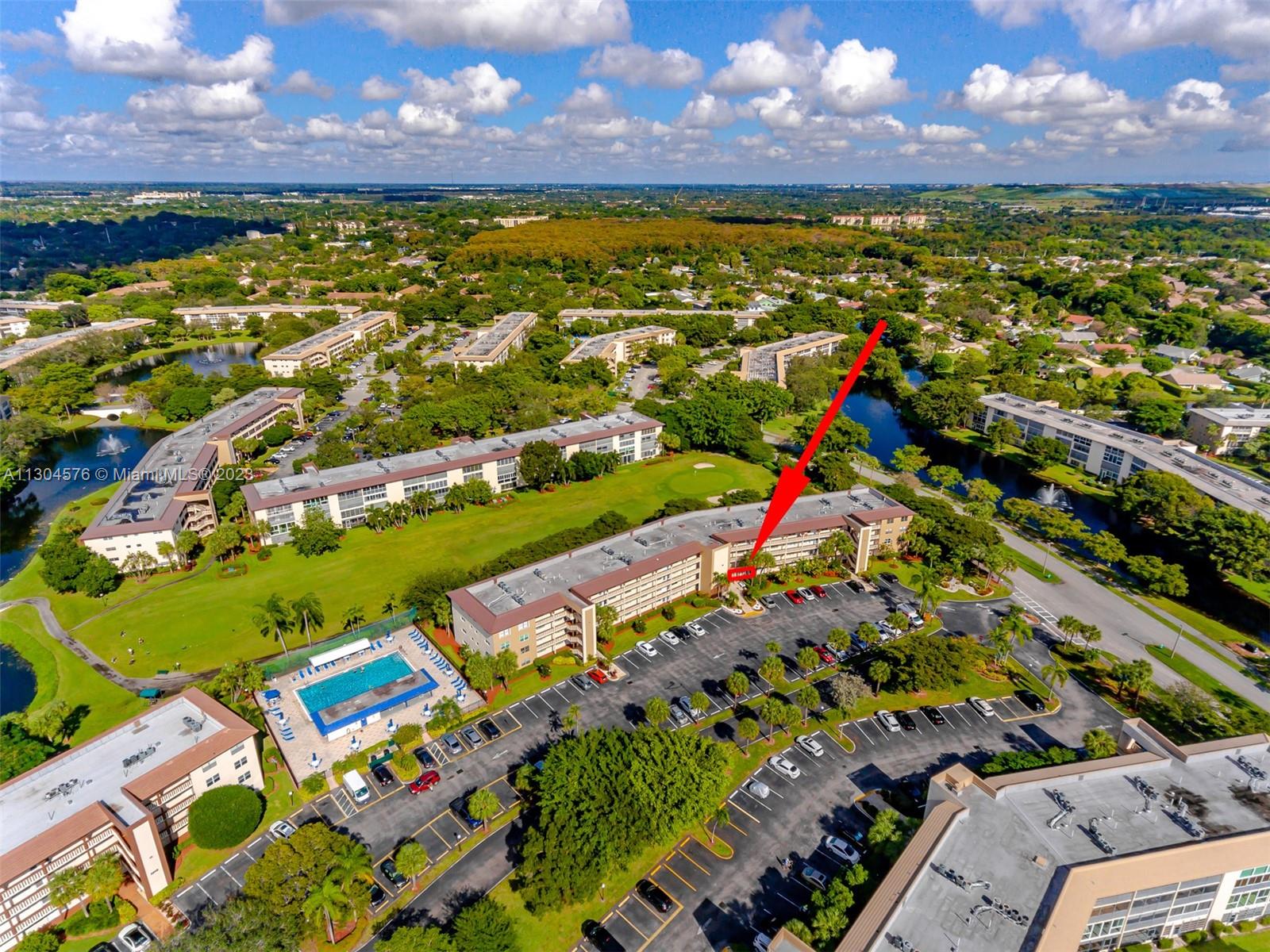 PORTOFINO VILLAGE 2-C CON - Residential