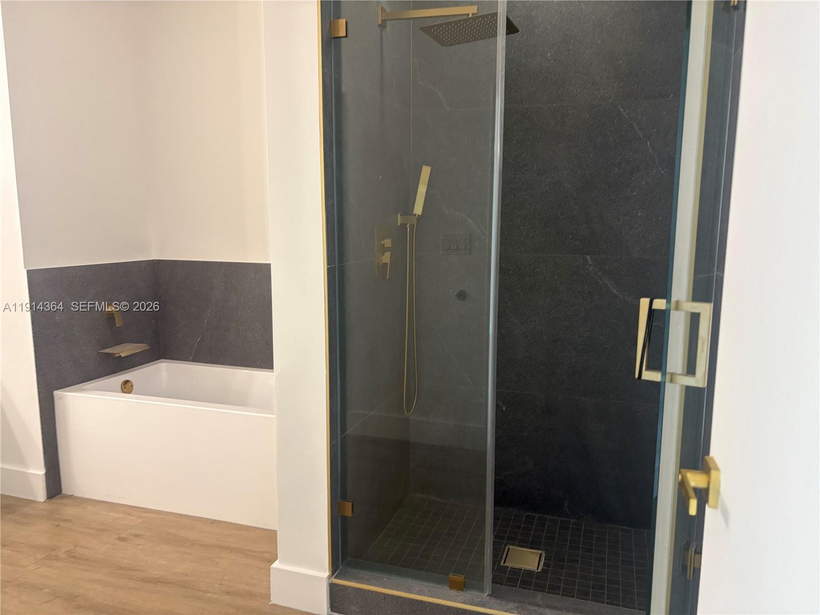 1800 CLUB CONDO - Residential