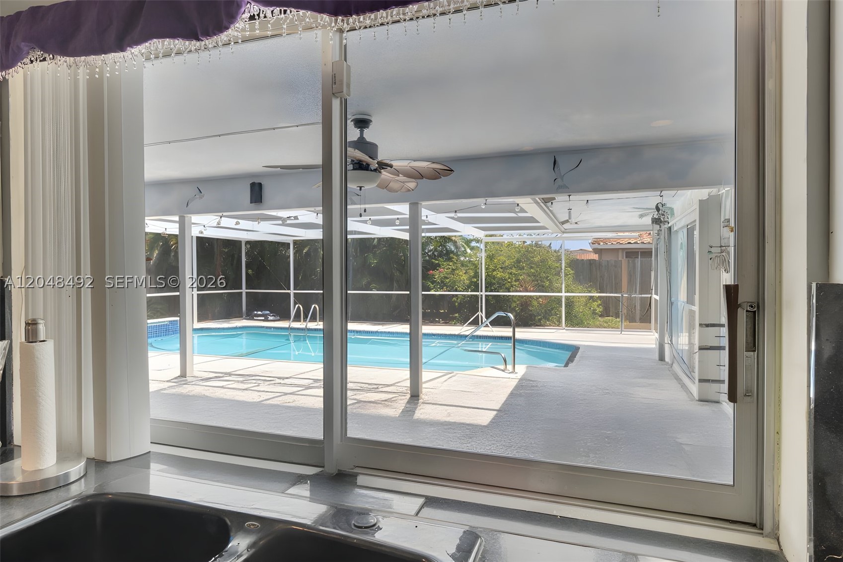 CORAL KEY VILLAS 8TH SEC - Residential