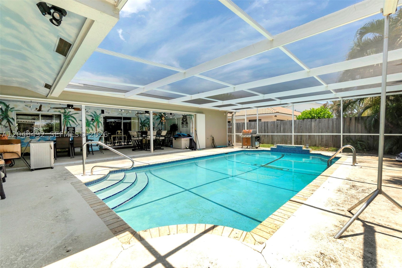 CORAL KEY VILLAS 8TH SEC - Residential