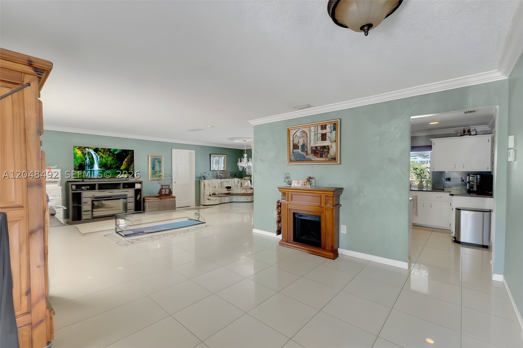 CORAL KEY VILLAS 8TH SEC - Residential