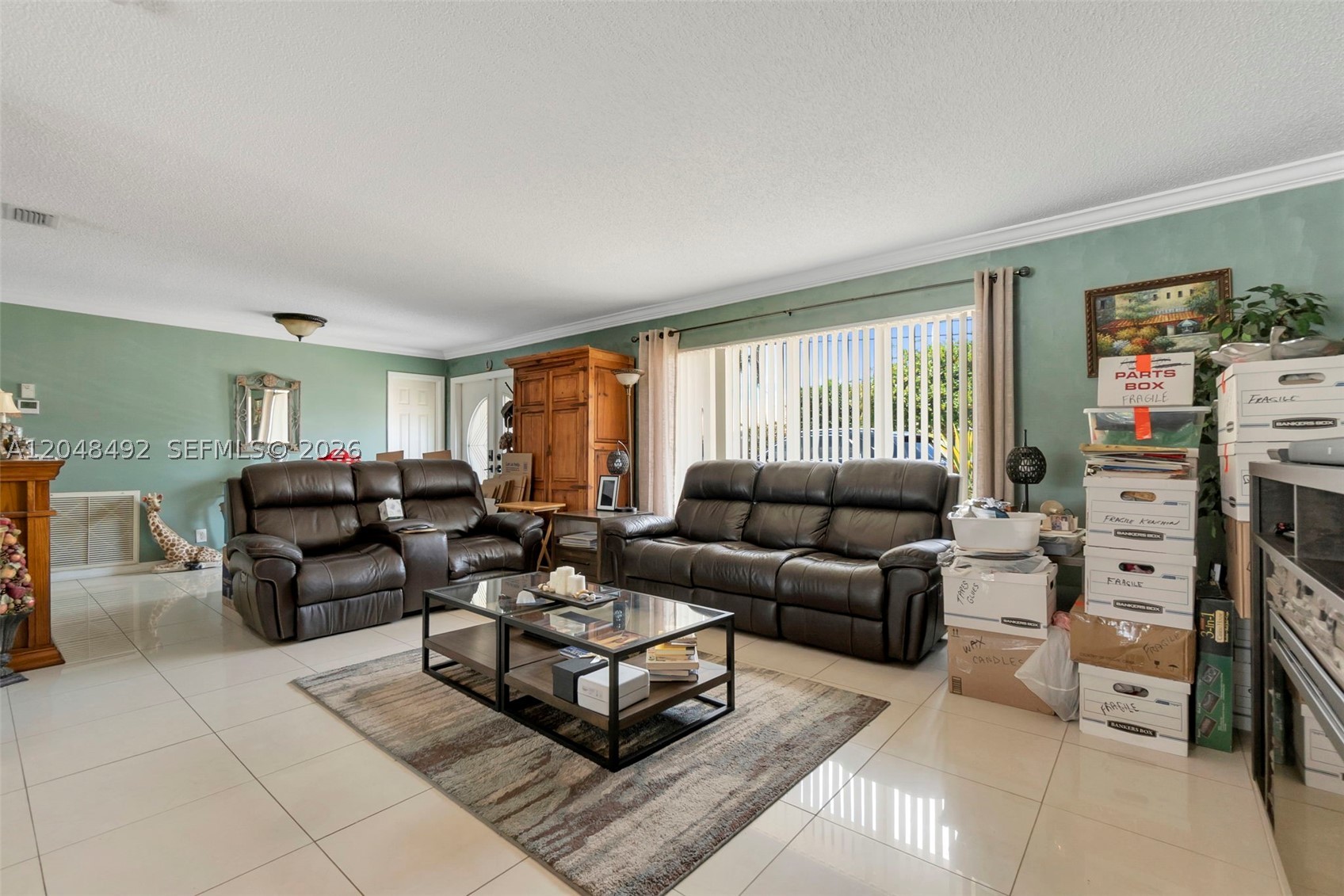CORAL KEY VILLAS 8TH SEC - Residential