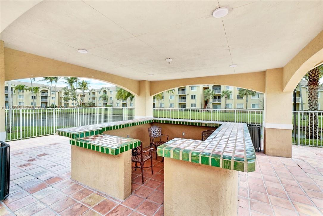ROYAL GRAND CONDO - Residential Lease