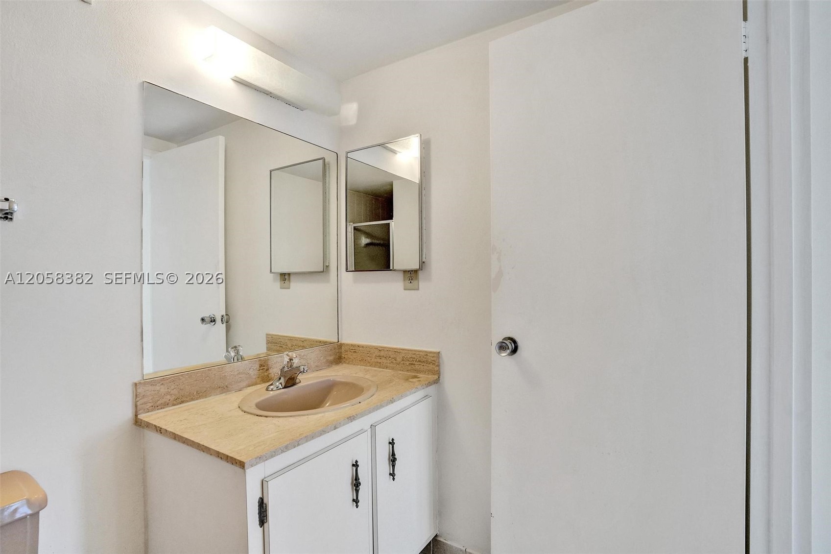 OLYMPUS CONDO PHASE - Residential