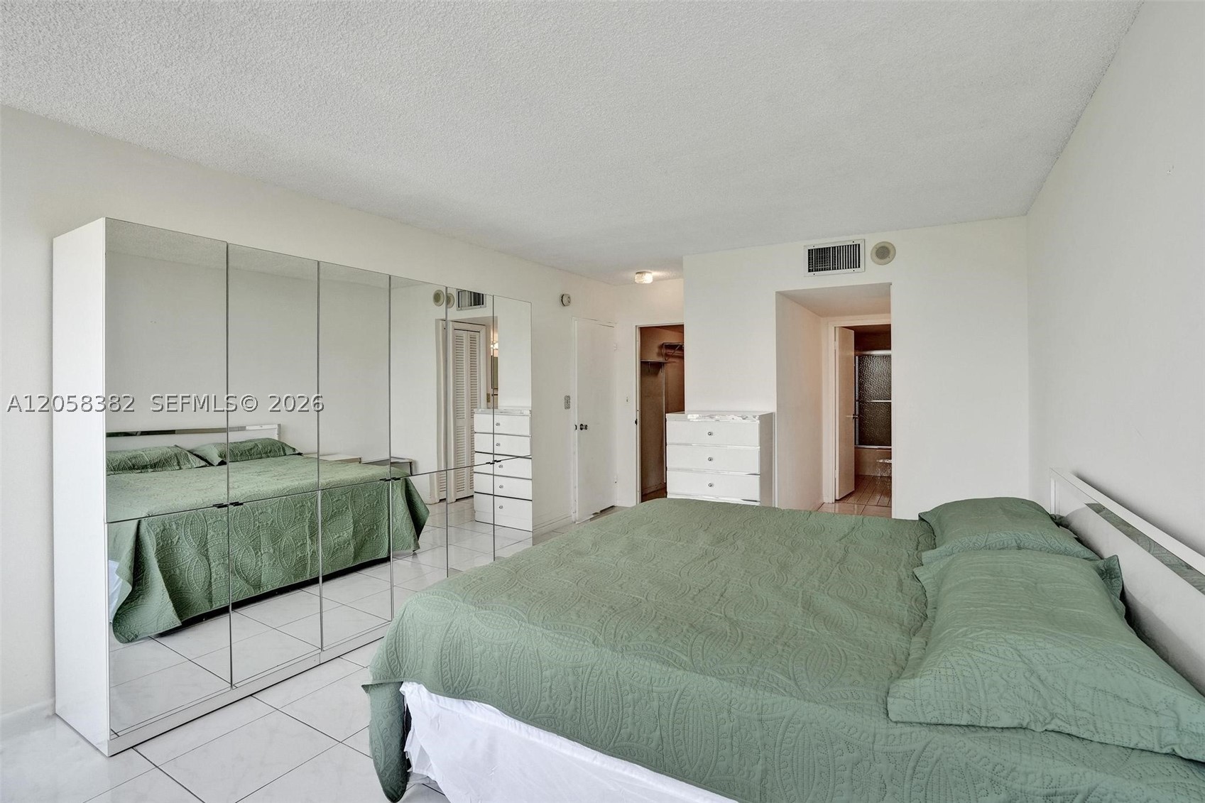 OLYMPUS CONDO PHASE - Residential