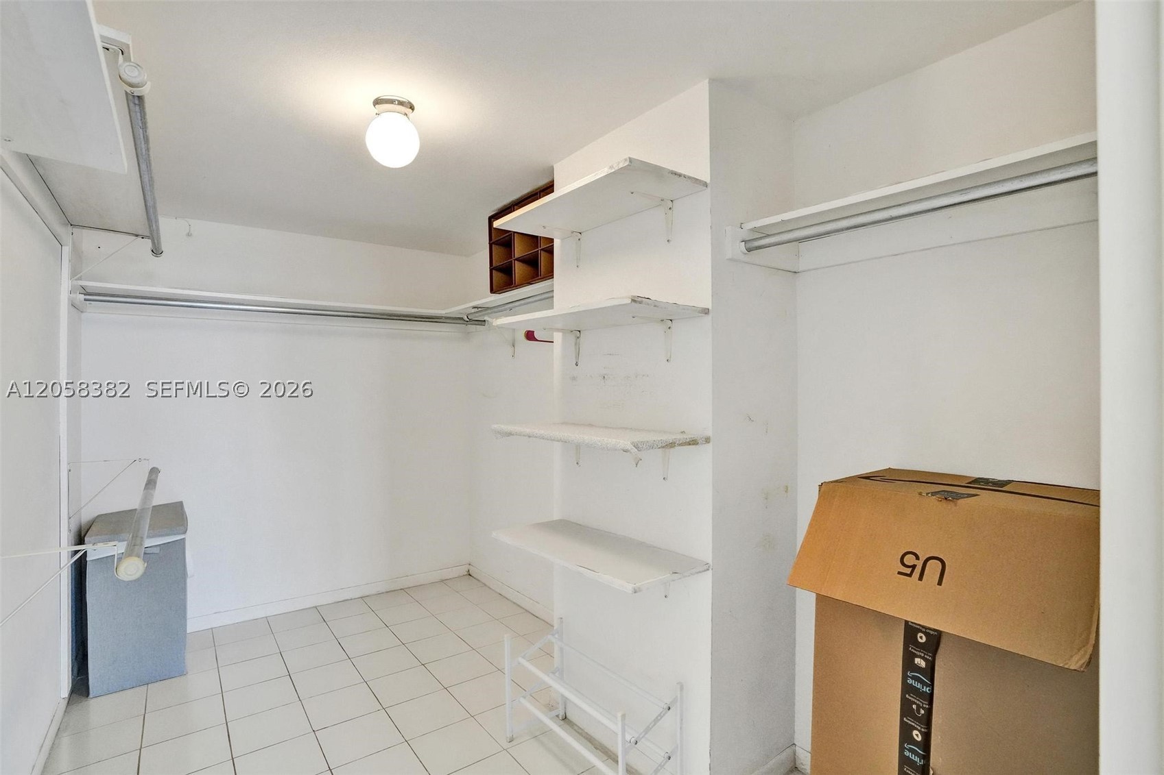 OLYMPUS CONDO PHASE - Residential